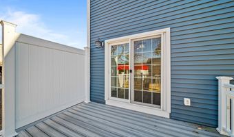 5 Dumaine Ave N, Nashua, NH 03063