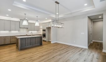 322 W Pepper Tree Rd, Andover, KS 67002