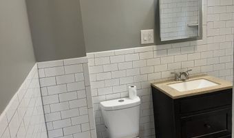 81 NEWMAN Ave, Bayonne, NJ 07002