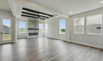 1617 Grayhawk Dr, Basehor, KS 66007