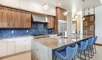 24 Beaver Loop, Angel Fire, NM 87710