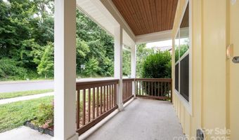 29 Crayton Park Dr, Asheville, NC 28803