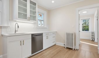 44 Lorraine Ter 2, Bridgeport, CT 06604
