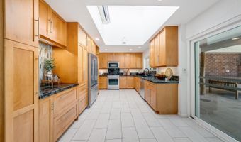 101 Kailuana Pl, Kailua, HI 96734