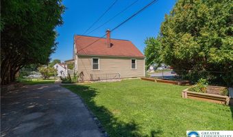 302 College Dr, Allentown, PA 18104