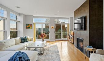 17 Chapel St Apt 402, Albany, NY 12210