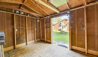 2489 Pocosin Rd, Ayden, NC 28513