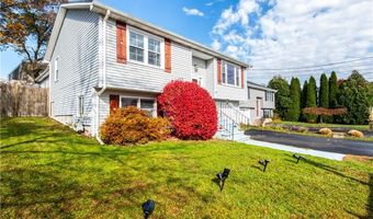33 Valley St, Cumberland, RI 02864