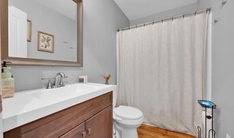 100 CAPE COD Cir, Alabaster, AL 35007