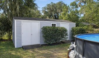 702 Center Dr W, Beaufort, SC 29902