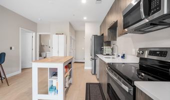 989 S BUCHANAN St 311, Arlington, VA 22204