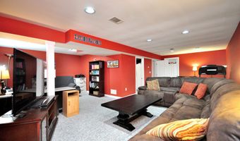 202 Castlewood Dr 202, Bloomfield, CT 06002