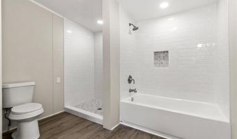 217 E Pointe Dr, Benton, LA 71006
