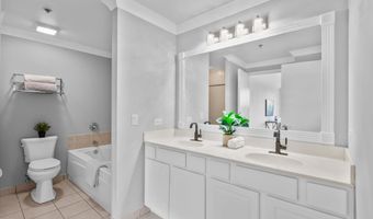 77 S Evergreen Ave 206, Arlington Heights, IL 60005