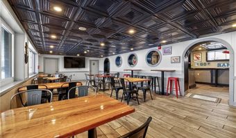 1 Angell Rd, Narragansett, RI 02882