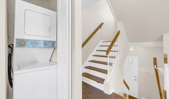 1606 Madaline Dr, Avenel, NJ 07001