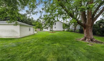 318 W Wing St, Arlington Heights, IL 60005