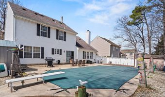 5 Brentwood Dr, Bayville, NJ 08721