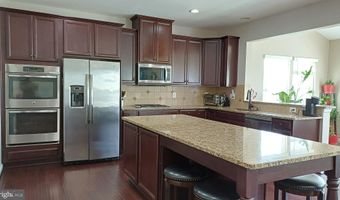 25501 EMERSON OAKS Dr, Aldie, VA 20105