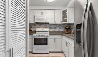 355 Aoloa St P101, Kailua, HI 96734