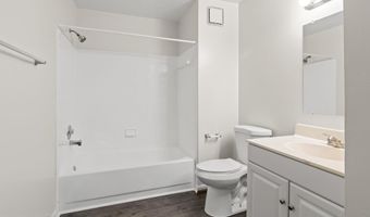 10401 BEACON RIDGE Dr 8-101, Bowie, MD 20721
