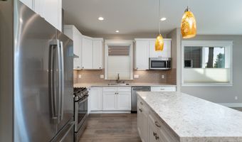 19216 SW MAGNOLIA Ln, Aloha, OR 97078