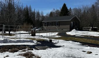 4 Moosehorn Rd, Abbot, ME 04406