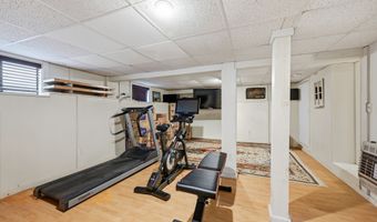 37 Fleetwood Ave, Bethel, CT 06801