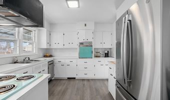 3248 ACACIA Dr, Cheyenne, WY 82001