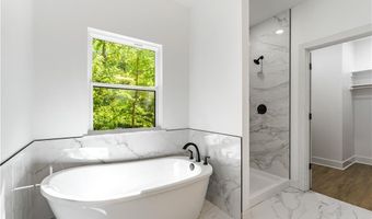 2 Damerham Ln, Bella Vista, AR 72714