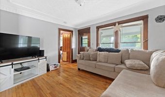 215 Dewey St, Bennington, VT 05201