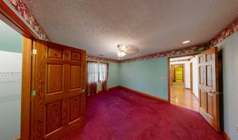136 Lock Ln, Alum Creek, WV 25003