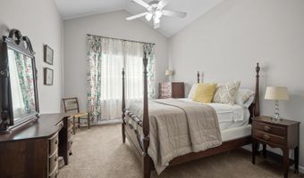 880 PARADISE Ln, Atlantic Beach, FL 32233