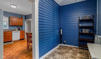 15 Central St, Ashburnham, MA 01430