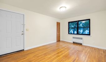 113 W 2ND St 44, Bayonne, NJ 07002