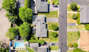 30 Oak Grove Blvd, North Providence, RI 02911