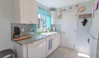 151 Willet Ave 5, East Providence, RI 02915
