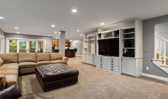 602 24th St NW, Austin, MN 55912