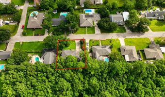 514 Sunset Dr, Bay St. Louis, MS 39520