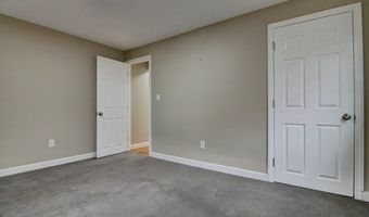 30 Trull St 2, Boston, MA 02125