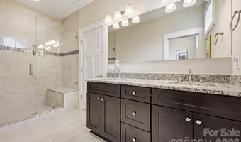 2 Lifestyle Ct, Arden, NC 28704