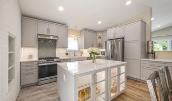 2207 PINNEBERG Ave, Rockville, MD 20851