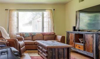 508 Circle Dr E, Cody, WY 82414