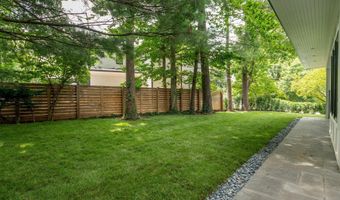6921 GRANBY St, Bethesda, MD 20817