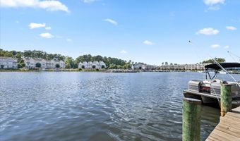 10900 HOLYSTONE Ln 202, Berlin, MD 21811