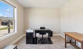 1337 S 7th St, Adel, IA 50003