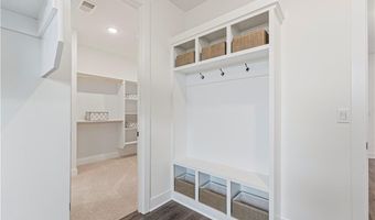 1379 N 163rd St, Basehor, KS 66007