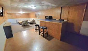 1824 Eisenhower Cir, Aberdeen, SD 57401