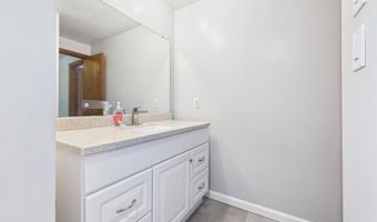 4412 Alhambra Dr, Anderson, IN 46013