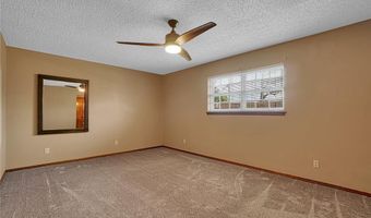 404 Comanche Trl, Altus, OK 73521